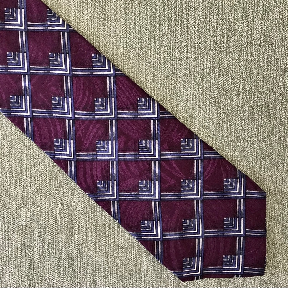 Momento Uno Textured 100% Silk Necktie Tie Purple
